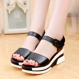 Summer shoes woman Platform Sandals Women Soft Leather Casual Open Toe Gladiator wedges Trifle Mujer Women Shoes Flats