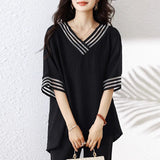 Large size summer V-neck splicing loose medium-sleeved top, fat mother covering meat and showing thinness and reducing age, high-end casual women's T-shirt