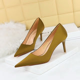 2025 1983-1 Korean version of fashionable and simple high heels, stiletto high heels, shallow mouth pointed nightclub sexy and thin satin single shoes