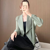 2025 Women's casual versatile coat spring and autumn new high-end pleated cardigan top Sanzhai pleated clothes counter coat