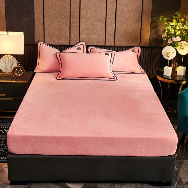 HULIANFU Soft Plain Velvet Fitted Bed Sheet Bed Mattress Protector Cover Cozy Breathable Mattress Bed Sheet with Elastic Band