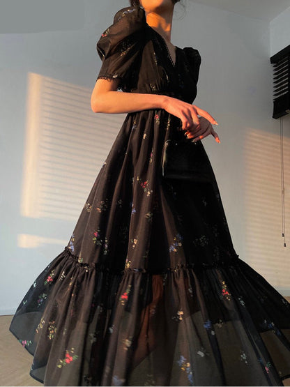 Hulianfu Floral Dress for Women Fashion Vintage Short Sleeves V Neck Summer Dress French Style Folds Pullover Maxi Dress