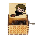 HULIANFU New Attack On Titan Queen Music Box Antique Carved Wooden Hand Cranks Power Game Crossing Rainbow Christmas Birthday Gifts