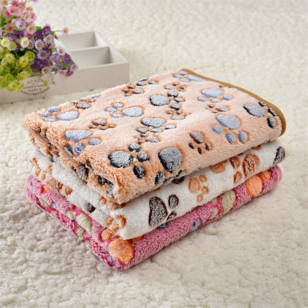 HULIANFU Soft and Fluffy Light Thin Pet Blanket Cute Cartoon Pattern Dog Bed Mat Warm and Comfortable Bed Blanket for Cats Pet Supplies